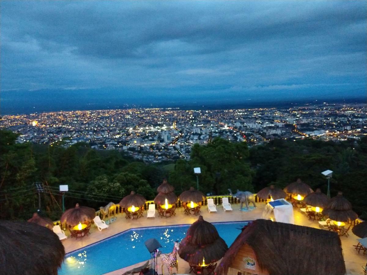 Hotel Turistico El Arca De Noe Cali Bagian luar foto